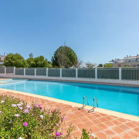 Lägenhet Balsa, Village