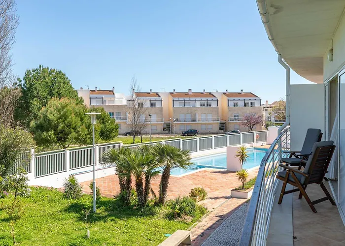 Apartamento Balsa, Village